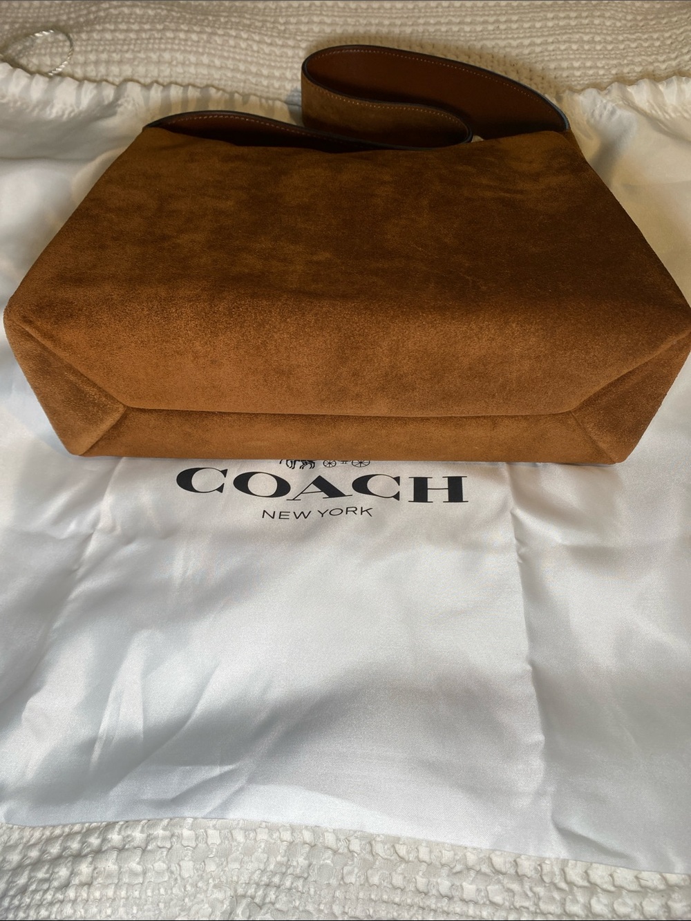 NWT Coach Suede Lola Shoulder Bag in Warm Brown Suede🐻 - Picture 5 of 14